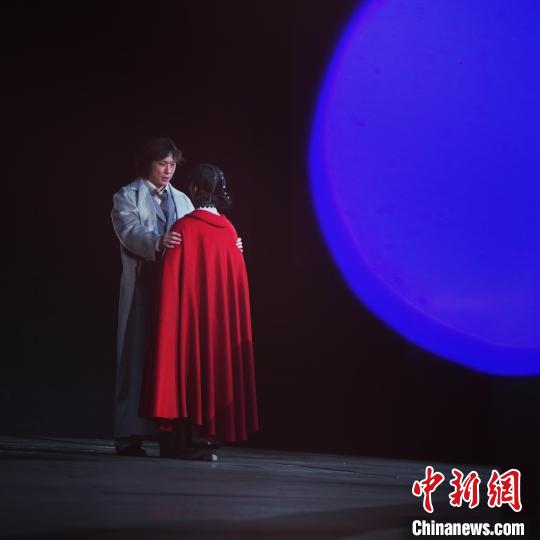 李六乙执导话剧《二月》于国家大剧院登台